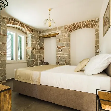 Memento - In The Heart Of Old Town *