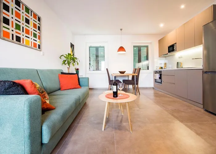 Memento - In The Heart Of Old Town Apartment *