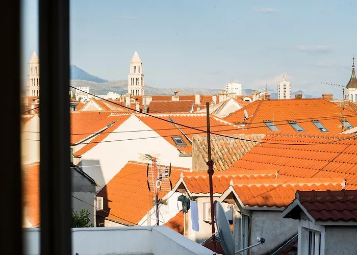 Memento - In The Heart Of Old Town Split