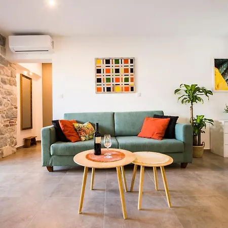 Memento - In The Heart Of Old Town Apartment *