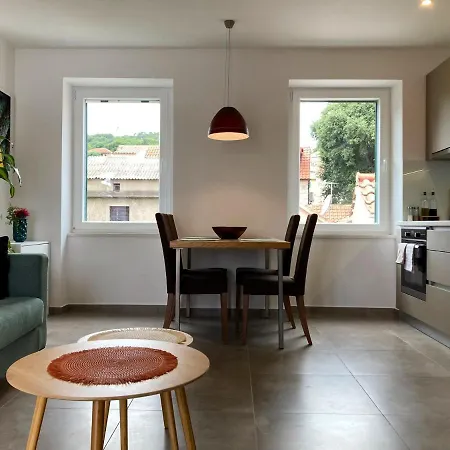 Memento - In The Heart Of Old Town * سبليت