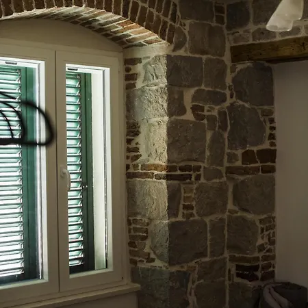 Memento - In The Heart Of Old Town * سبليت